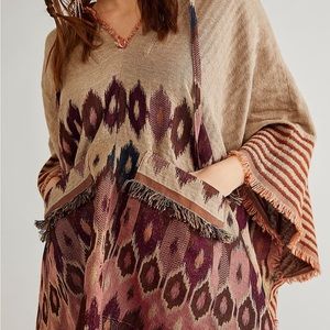 FREE PEOPLE Casablanca Hooded Poncho. ONE SIZE. Color Sand Combo
